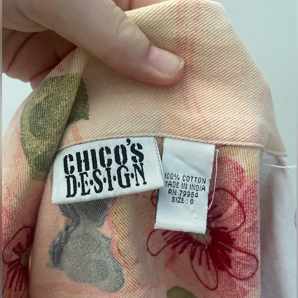 Chico vintage pink floral embroidered jean jacket - Picture 2 of 4